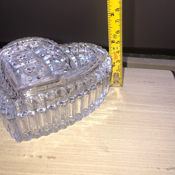 Mikasa Vintage Tender Love Heart Potpourri holder crystal Trinket box with lid - Picture 9 of 9